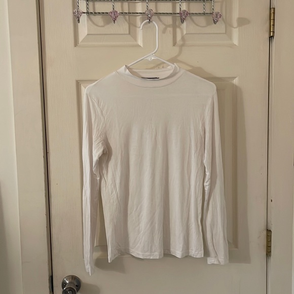 New white mock neck top size M long sleeve - Picture 1 of 4